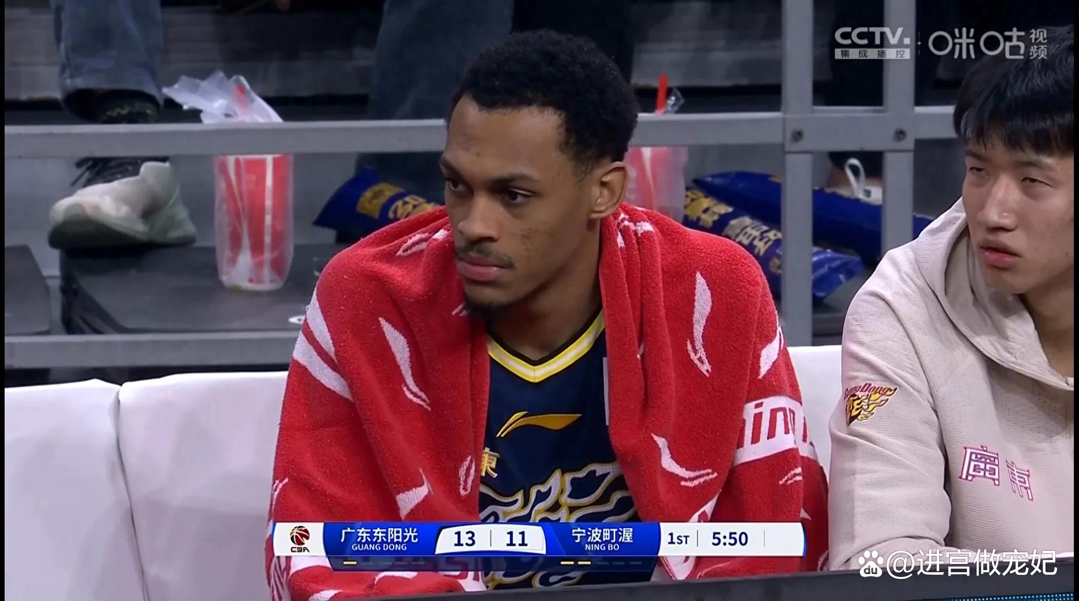 九游娱乐-包含Ming回归赛场，挺进下一轮首场状态亮眼，美国队观众沸腾！的词条